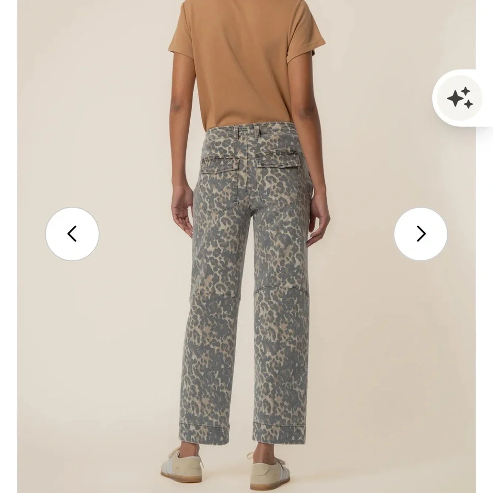 KUT Ashton High Rise Wide Leg Barrel Jeans - Picture 9 of 11